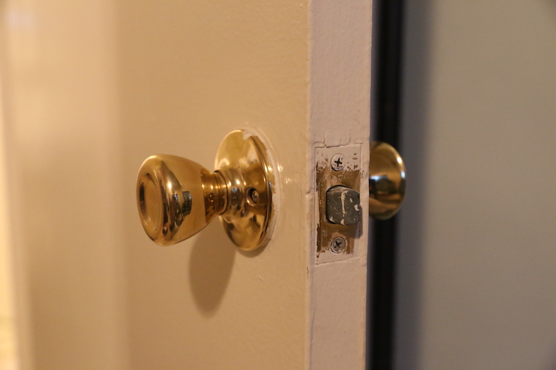 How to Change a Door knob