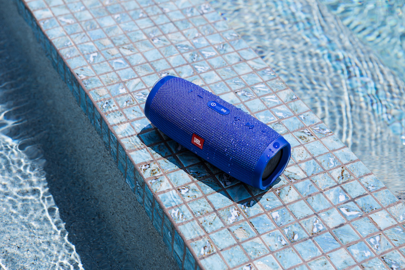 JBL Charge 3 Poolside Launch