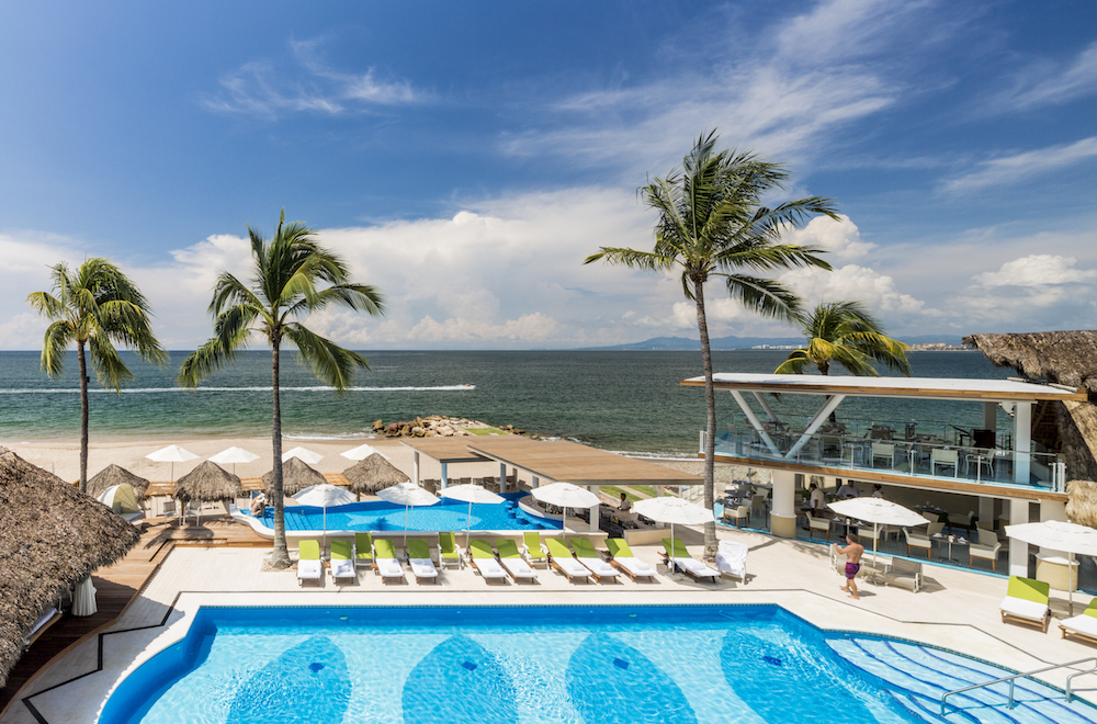 Pool - Beach & La Ceiba Restaurant at Villa Premiere